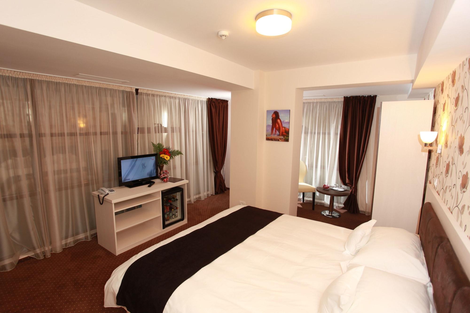 West Plaza Hotel Bucharest Exterior photo
