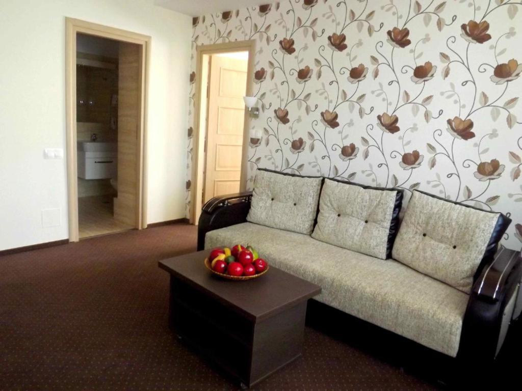 West Plaza Hotel Bucharest Exterior photo